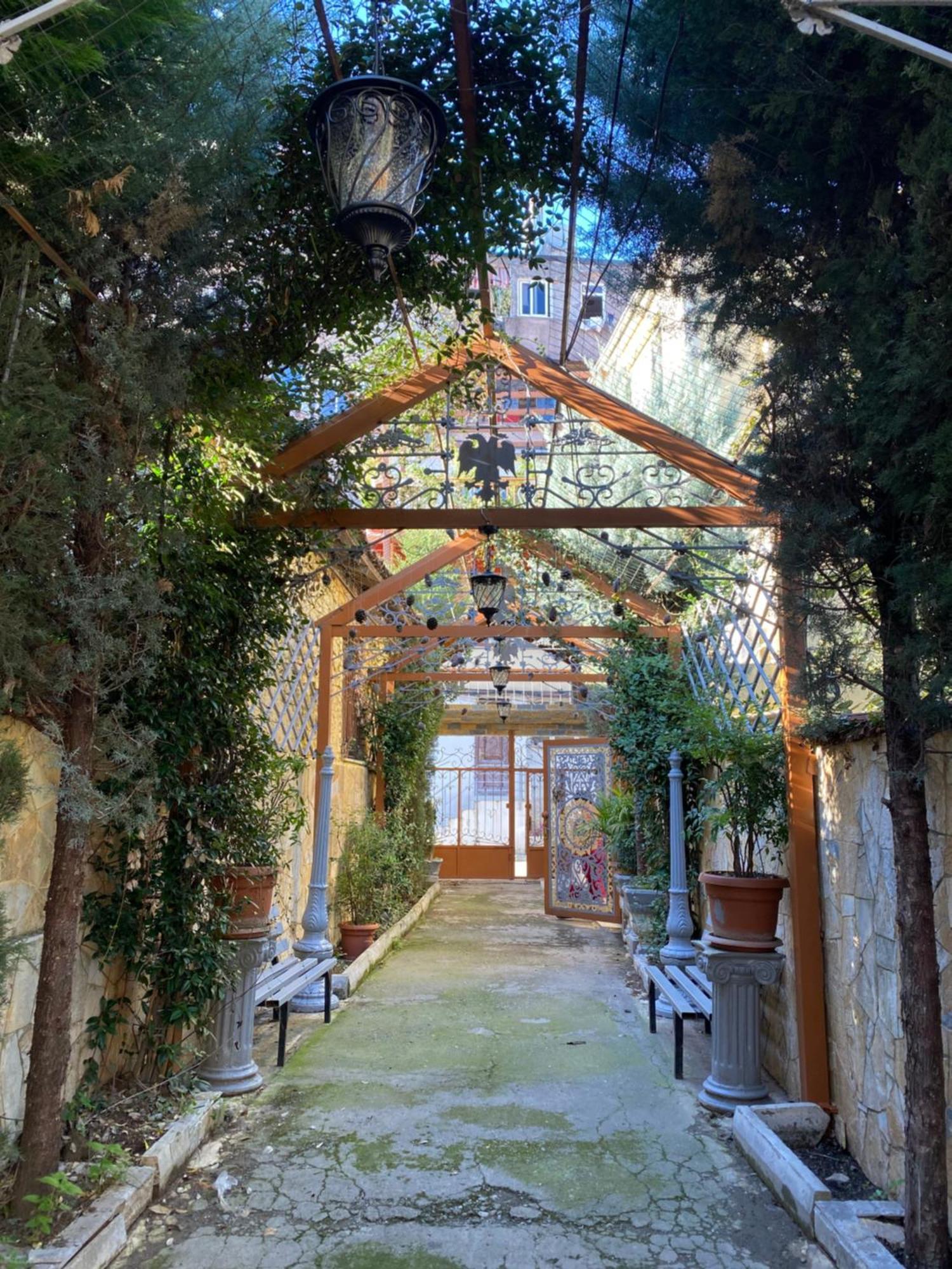 Shkodra Guest House & Trips Esterno foto
