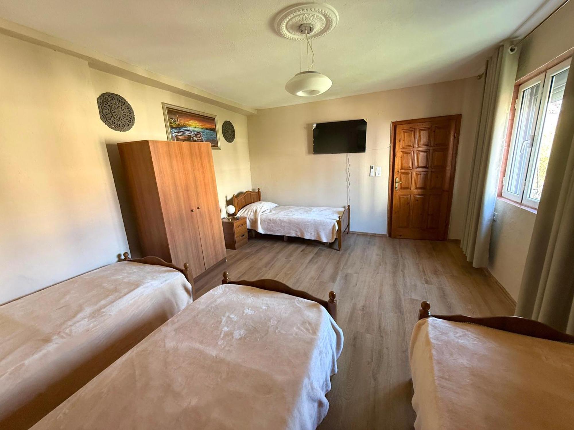 Shkodra Guest House & Trips Esterno foto