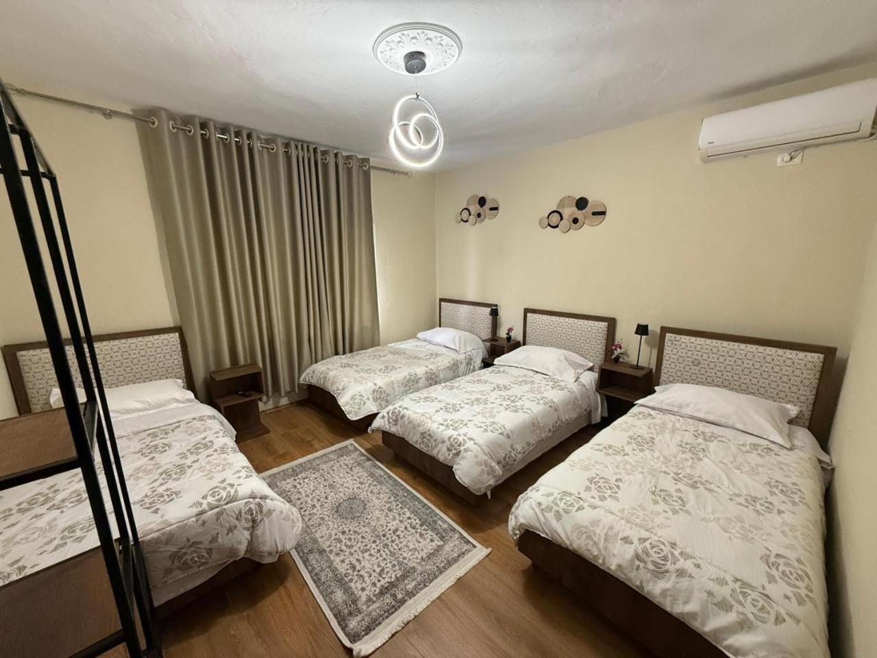 Shkodra Guest House & Trips Esterno foto
